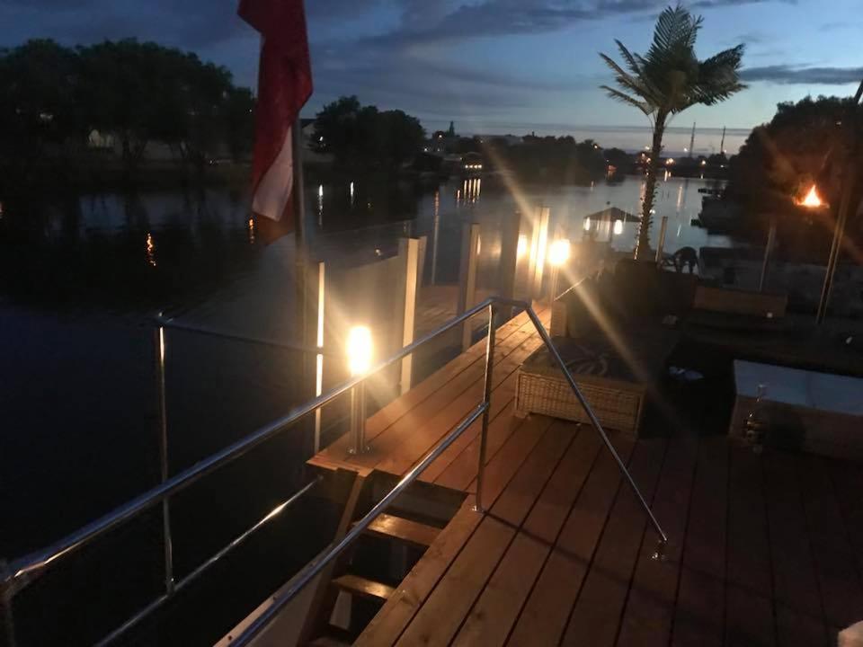 Hotel Houseboat On The Water Liepāja Exteriér fotografie